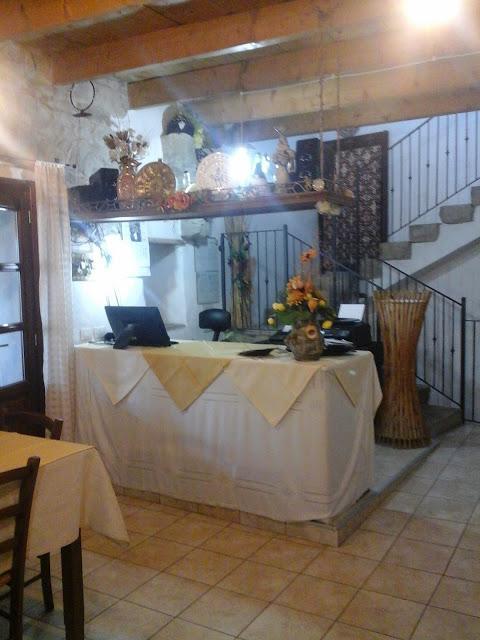 Locanda La Rosa Pauli Arbarei Bagian luar foto