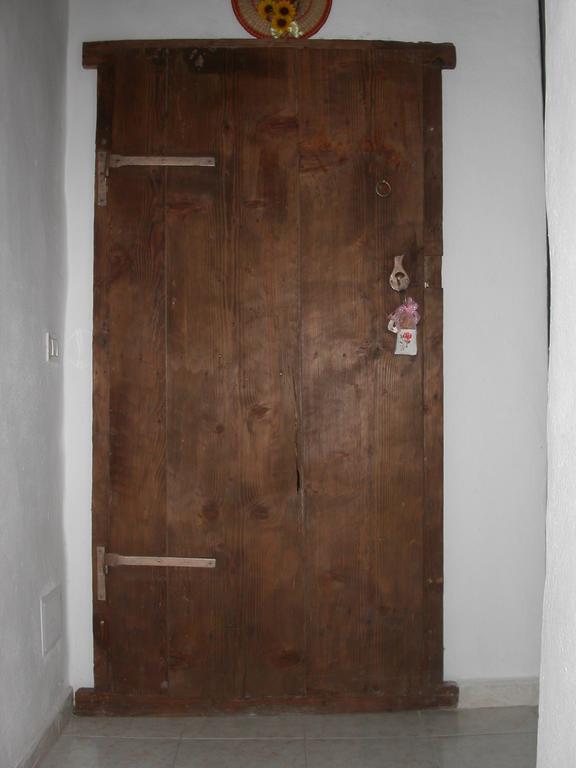 Locanda La Rosa Pauli Arbarei Bagian luar foto